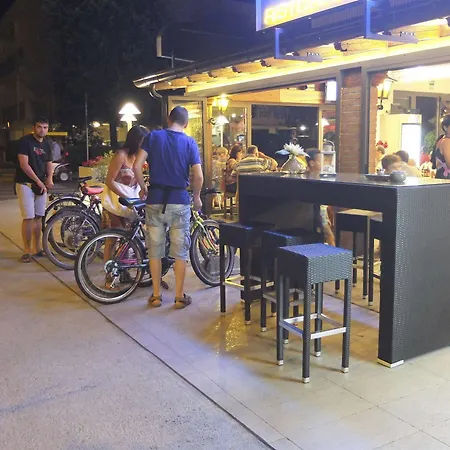 Hotel Alla Pergola 3*