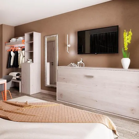 Hotel Alla Pergola 3*