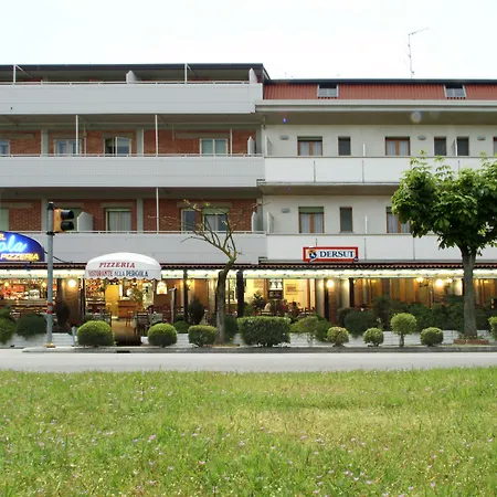 Pergola 3* ביביונה