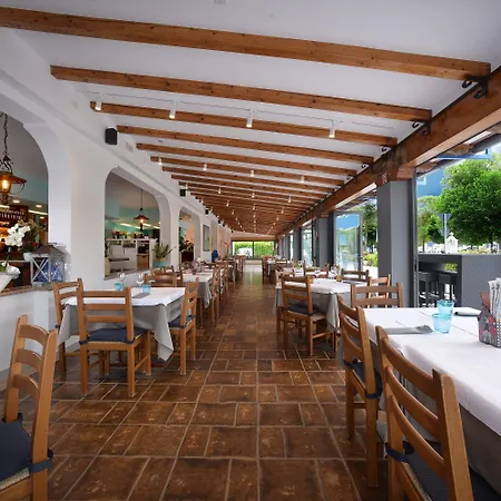 Pergola فندق بيبيوني
