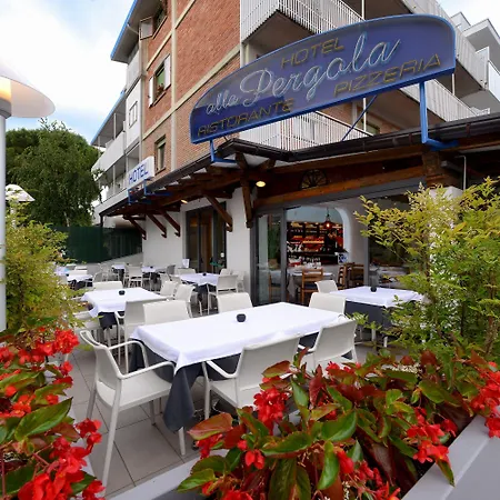 Готель Pergola 3*