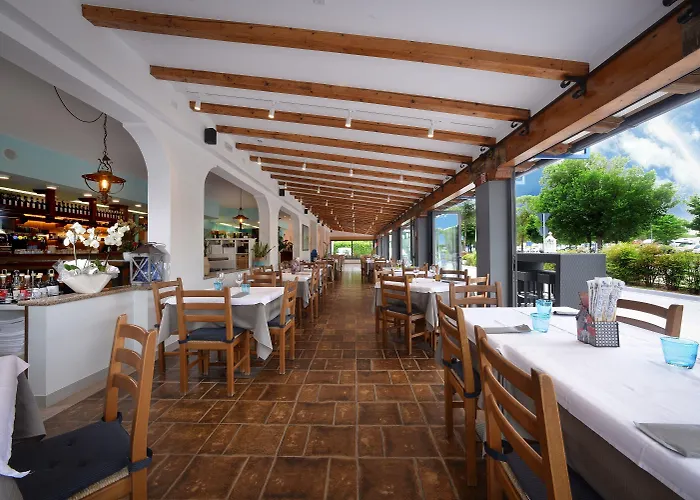 Pergola מלון ביביונה